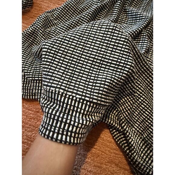 Caution To The Wind womens belted knit dress black white short sleeve size M - Picture 7 of 8